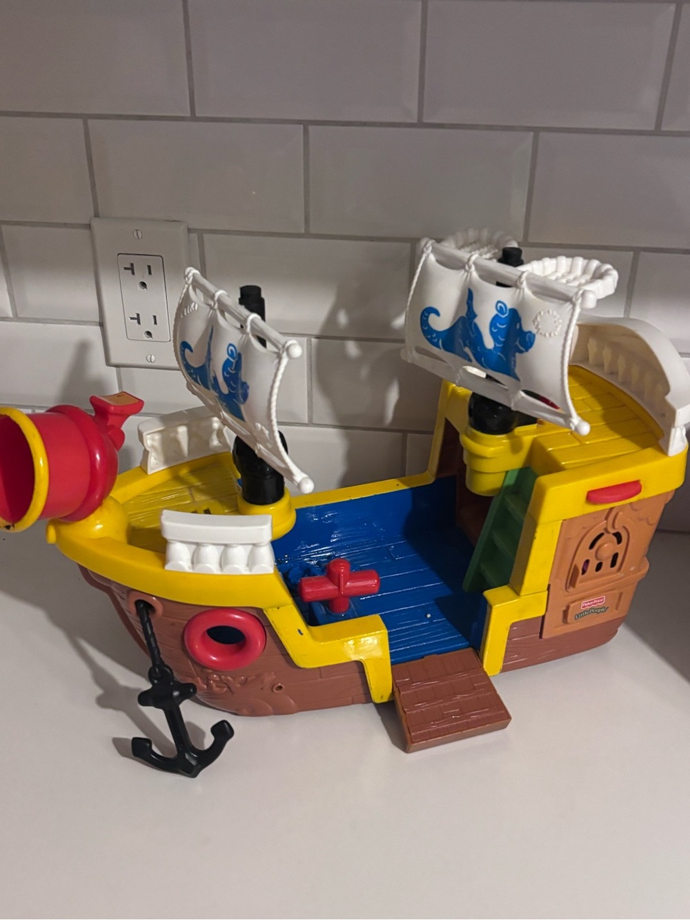 Fisher-Price Little People Lil' Pirate Ship